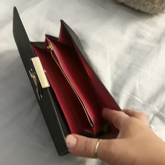 Louis Vuitton wallet - Picture 2 of 4